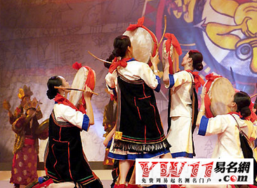 納西族的傳統(tǒng)節(jié)日，納西族的風(fēng)俗慣